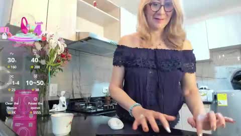 ASHLEY online show from February 12, 2025, 2:10 pm