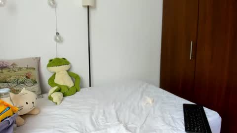 Snapshot of milfboobs_10 chatting on July 3, 2026, 9:32 pm Nakary Bustamante online show from July 3, 2026, 9:32 pm