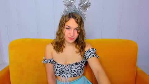 Snapshot of milkablond chatting on December 30, 2024, 10:45 pm milkablond online show from December 30, 2024, 10:45 pm