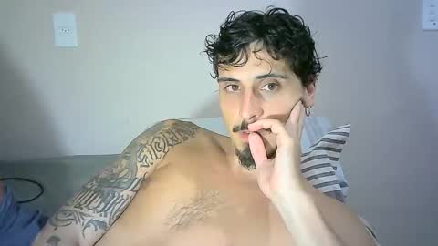 Snapshot of milkoffee chatting on December 12, 2024, 6:03 am milkoffee online show from December 12, 2024, 6:03 am