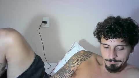 Snapshot of milkoffee chatting on January 7, 2025, 2:53 am milkoffee online show from January 7, 2025, 2:53 am