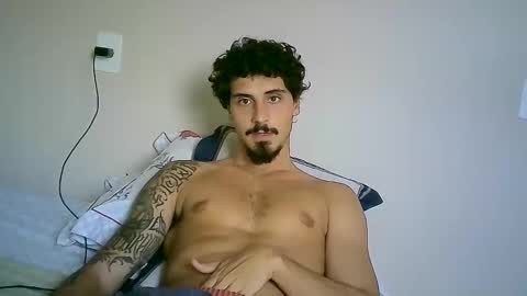 Snapshot of milkoffee chatting on January 9, 2025, 4:28 pm milkoffee online show from January 9, 2025, 4:28 pm