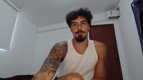 Snapshot of milkoffee chatting on February 10, 2026, 2:43 pm milkoffee online show from February 10, 2026, 2:43 pm