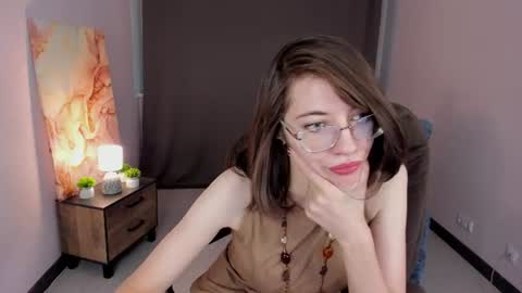 Snapshot of milky_jenny chatting on August 1, 2026, 5:18 am Eva online show from August 1, 2026, 5:18 am