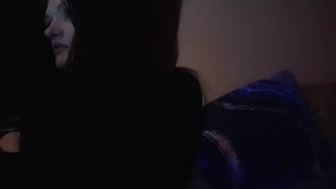 Snapshot of milkyemm chatting on November 17, 2025, 8:31 am milkyemm online show from November 17, 2025, 8:31 am