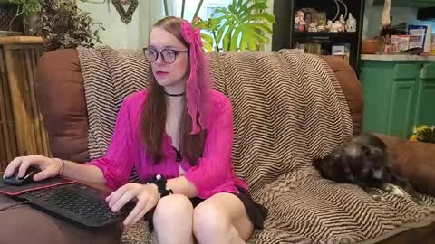 Peach Doll online show from December 16, 2024, 8:16 pm