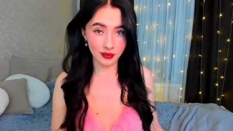 Snapshot of milla__moore chatting on November 12, 2025, 4:18 pm milla moore online show from November 12, 2025, 4:18 pm