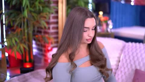 Milla online show from February 19, 2026, 6:42 am