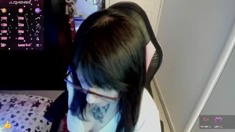 Snapshot of millandiux chatting on July 24, 2026, 2:42 am millandiux online show from July 24, 2026, 2:42 am