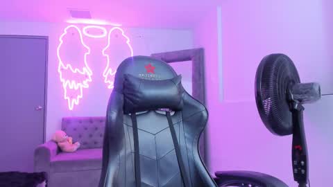 Snapshot of miller_silvana chatting on February 18, 2026, 12:12 pm miller_silvana online show from February 18, 2026, 12:12 pm