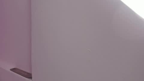 miller_silvana online show from April 18, 2026, 11:47 am