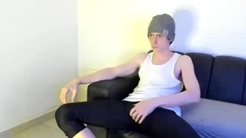 Snapshot of millerjdm chatting on June 14, 2026, 2:24 am SlimnHungOH online show from June 14, 2026, 2:24 am