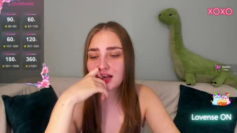 Milly online show from February 10, 2026, 1:43 am