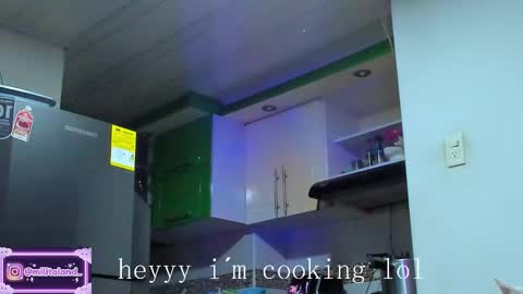        online show from September 30, 2025, 2:49 am