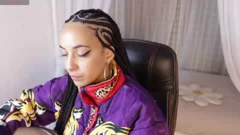 millie_volturi online show from June 11, 2026, 12:36 pm