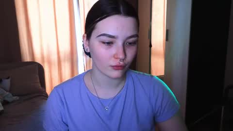 Snapshot of milliedoll chatting on April 22, 2026, 7:44 am Millie online show from April 22, 2026, 7:44 am