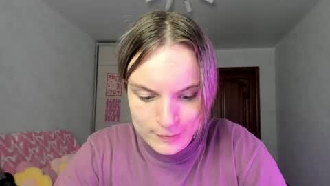 Snapshot of millikira006 chatting on May 23, 2026, 4:39 am mili-kira online show from May 23, 2026, 4:39 am