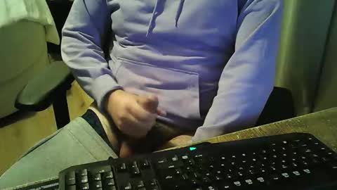 Snapshot of millionthmile94 chatting on October 27, 2025, 10:25 pm MillionthMile online show from October 27, 2025, 10:25 pm