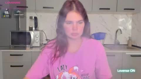 Welcome My name is Tina online show from November 2, 2025, 4:20 pm