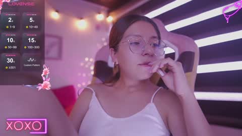 MILLY online show from February 8, 2025, 6:33 pm