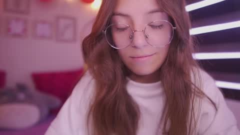 MILLY online show from February 20, 2025, 6:57 pm