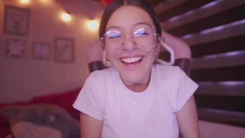 MILLY online show from February 26, 2025, 7:05 pm