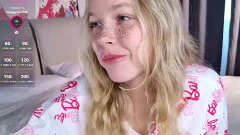 Snapshot of milly_shy chatting on July 17, 2026, 7:04 am Milly online show from July 17, 2026, 7:04 am