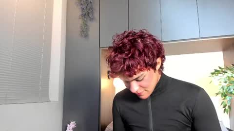 milo_evans online show from June 21, 2026, 9:06 pm