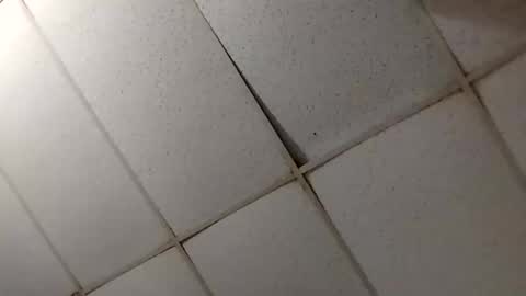 miloanj online show from November 21, 2025, 4:44 am