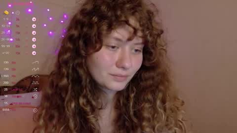 Snapshot of milounee chatting on February 12, 2026, 6:14 pm milounee online show from February 12, 2026, 6:14 pm