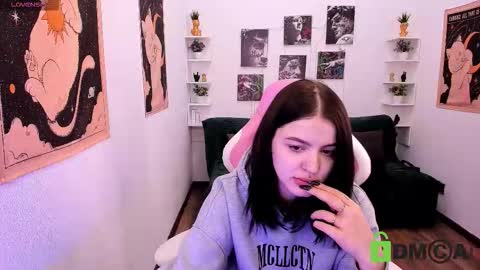 Snapshot of milro12 chatting on February 9, 2026, 3:38 pm milro12 online show from February 9, 2026, 3:38 pm