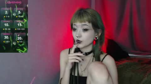milten_trish online show from April 26, 2026, 1:58 am