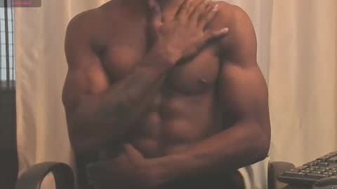 Miltonn online show from March 5, 2025, 10:21 pm