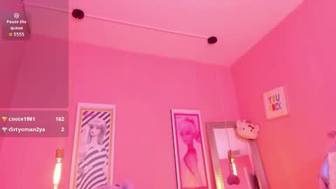 milu_carbajal_x online show from April 9, 2026, 6:19 am