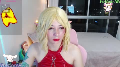 Snapshot of mily_milk_ chatting on December 25, 2024, 12:05 am mily_milk_ online show from December 25, 2024, 12:05 am