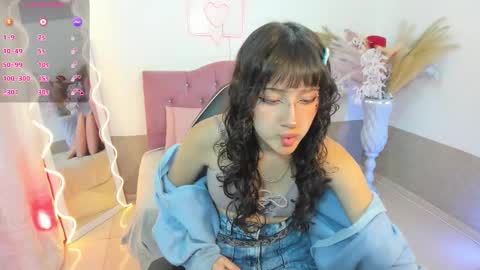 mily_tay online show from March 24, 2026, 11:37 am
