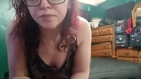 mimi142 online show from April 3, 2026, 7:23 pm