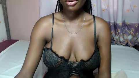 Snapshot of mimiebony chatting on May 7, 2026, 6:52 am mimiebony online show from May 7, 2026, 6:52 am