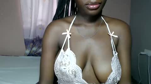 Snapshot of mimiebony chatting on May 16, 2026, 6:43 am mimiebony online show from May 16, 2026, 6:43 am