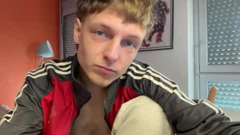 mimiro12 online show from April 11, 2026, 12:31 pm