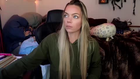 Mindy Mars online show from January 14, 2025, 6:49 pm