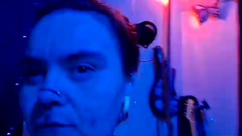 Snapshot of mindyourvib3z chatting on April 2, 2026, 9:40 am mindyourvib3z online show from April 2, 2026, 9:40 am