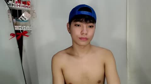 mingkla_man online show from July 2, 2026, 3:23 am