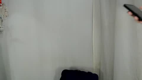 mingkla_man online show from July 7, 2026, 4:37 am