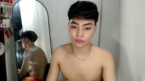 mingkla_man online show from July 19, 2026, 12:09 pm