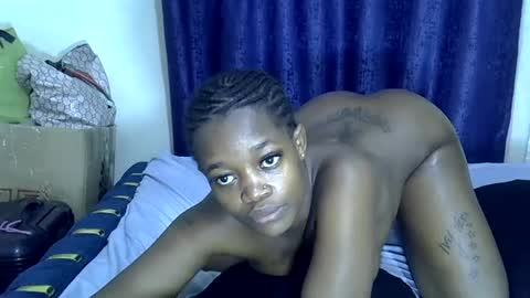 Snapshot of mini_charm chatting on June 25, 2026, 8:35 pm VERONICA MUTAMBI online show from June 25, 2026, 8:35 pm