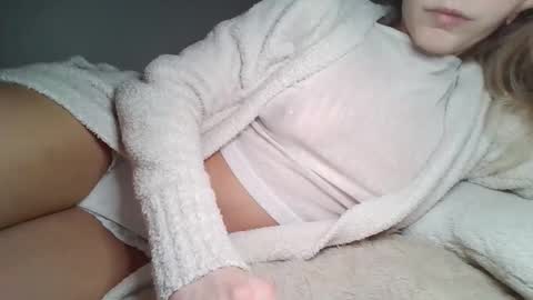 Snapshot of minilynixo chatting on February 28, 2026, 2:45 am minilynixo online show from February 28, 2026, 2:45 am