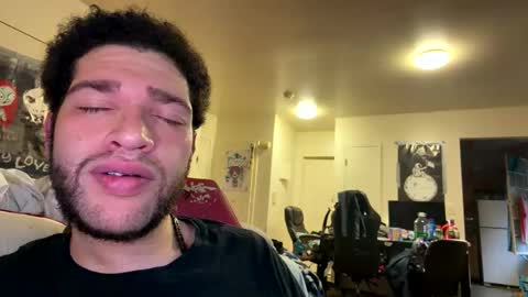 Snapshot of minimoose1003 chatting on March 12, 2026, 10:27 pm minimoose1003 online show from March 12, 2026, 10:27 pm