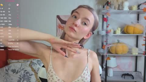 Snapshot of minnietammy chatting on November 22, 2025, 11:15 pm Mary is here 3 My favorite patterns 77143222321Try my private online show from November 22, 2025, 11:15 pm