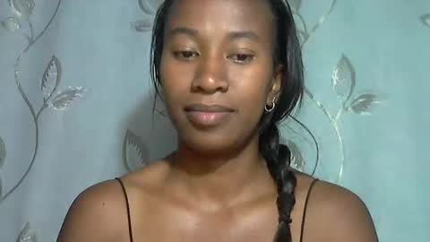 minouch211907 online show from March 22, 2026, 4:10 pm